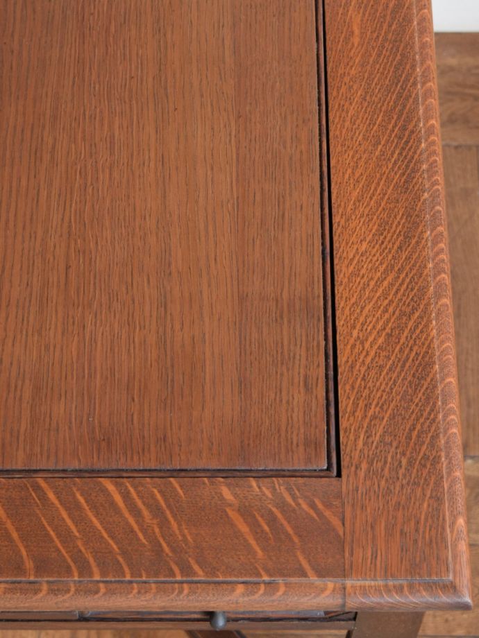 サイドテーブルの天板