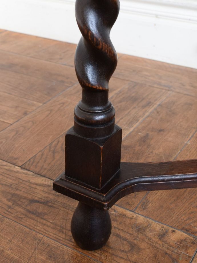 アンティーク家具の脚