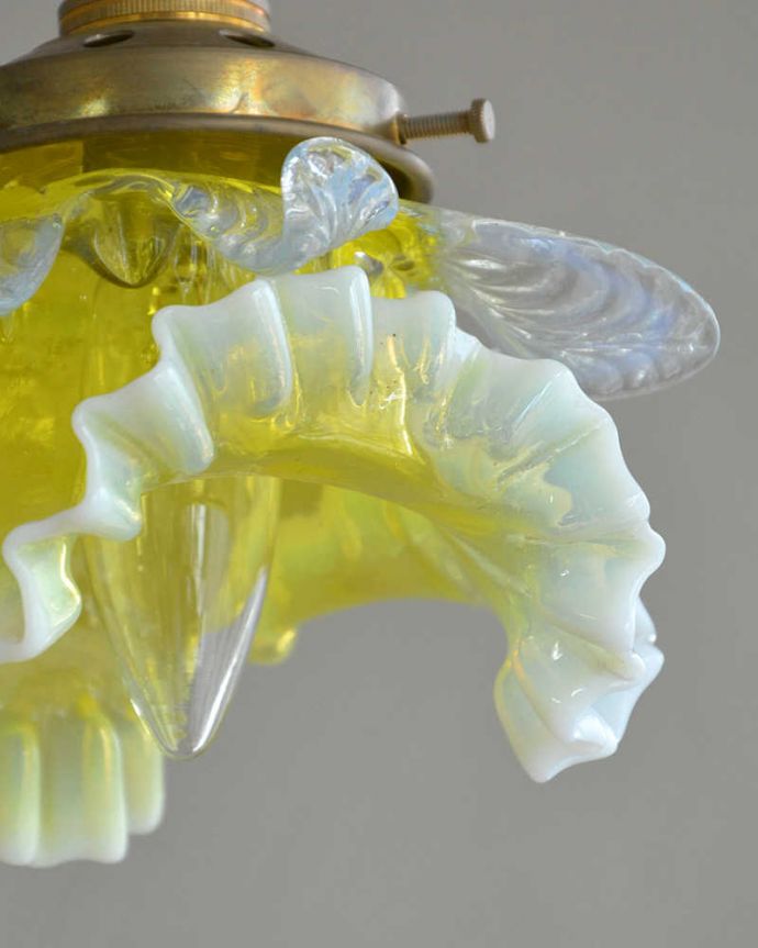 ペンダントライト　照明・ライティング　まるで踊っているみたいなシルエット、アンティーク シェード ペンダントライト（コード・シャンデリア電球・ギャラリーD付き）。。(j-165-z)