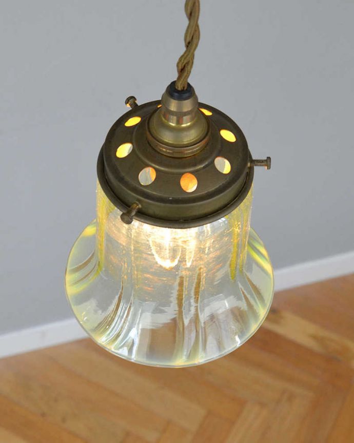 イギリスアンティーク照明、ヴァセリンランプのペンダントライト