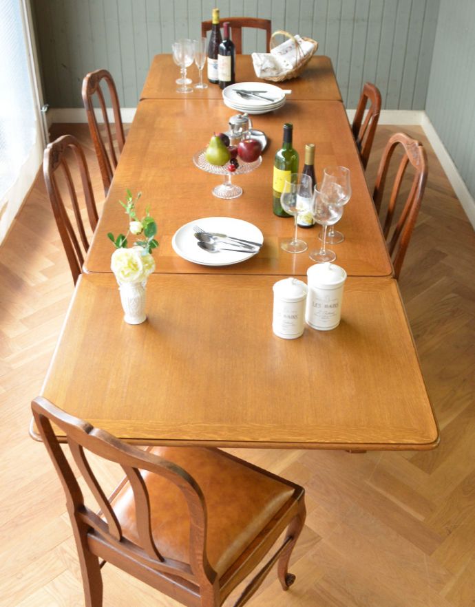 ロイドテーブル　アンティーク家具　アンティークのダイニングテーブル、フランスのドローリーフテーブル（伸張式）。大きく広げるとなんと2ｍを越えるテーブルになります。(j-1671-f)