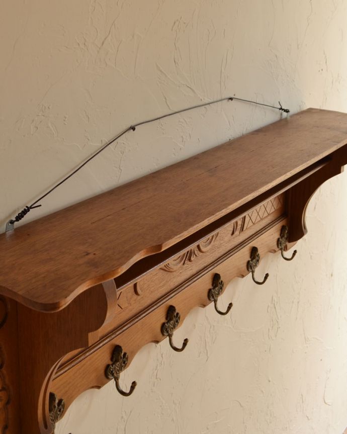 ウォールシェルフ・ウォールハンガー アンティーク家具 フランスアンティークの壁付け家具、エレガントなウォールハンガー(壁付けシェルフ)。カンタンに取り付け出来ます。(j-1781-f)