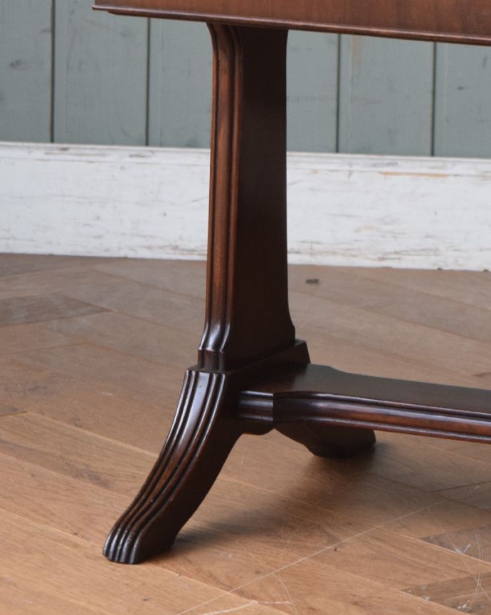 アンティーク家具の脚