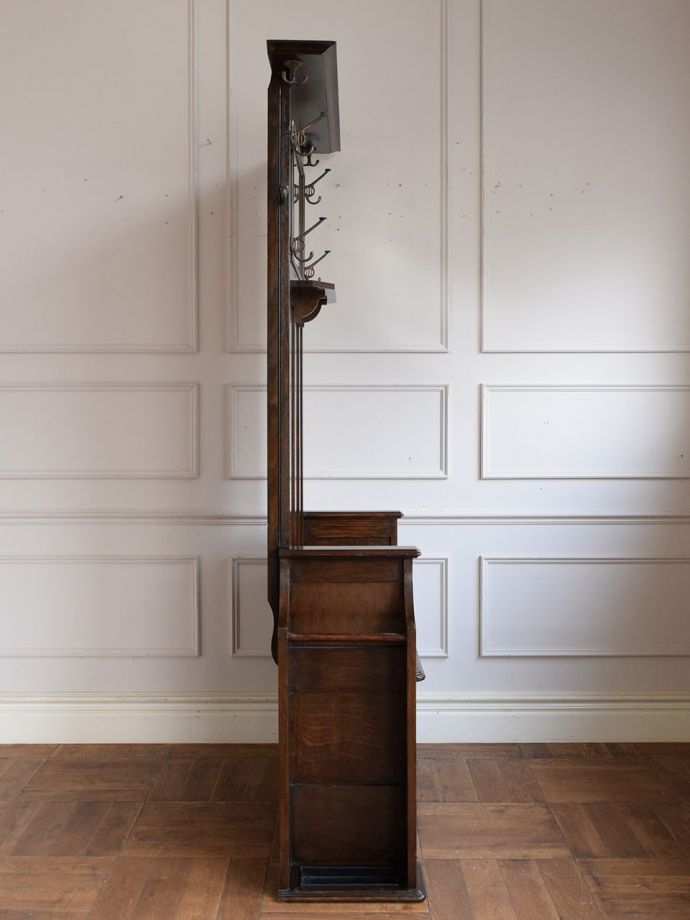 ホールスタンドの側面