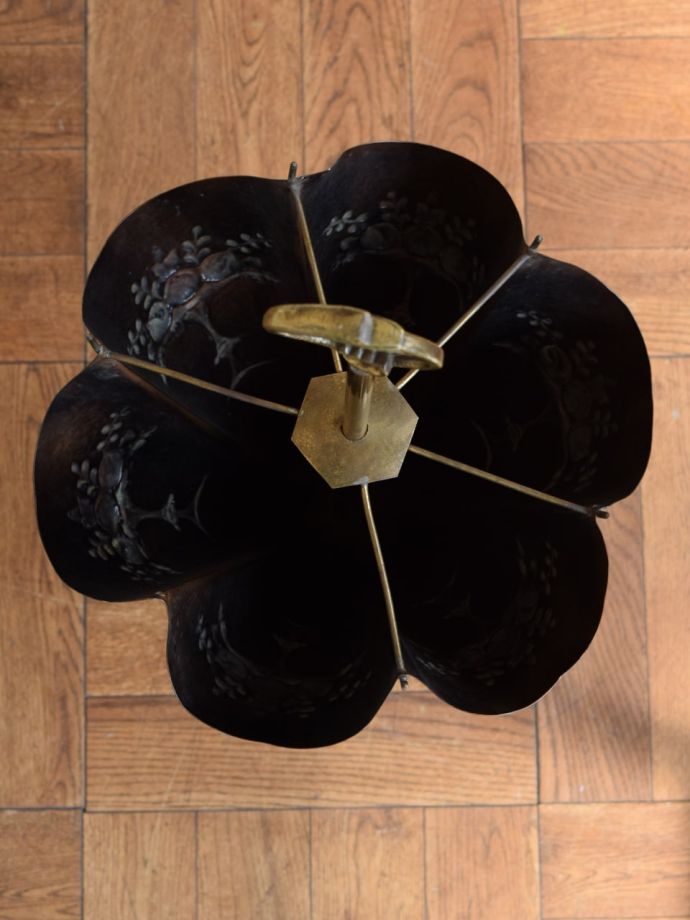 フランスで見つけた傘立て、傘の形をしたアンティークのアンブレラ