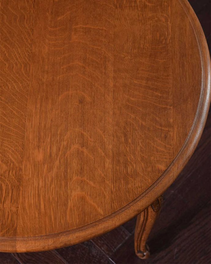 アンティークのテーブル アンティーク家具 フランスのアンティーク家具、猫脚のオケージョナルテーブル(コーヒーテーブル)。天板は職人さんがキレイにお直ししました。(j-2043-f)