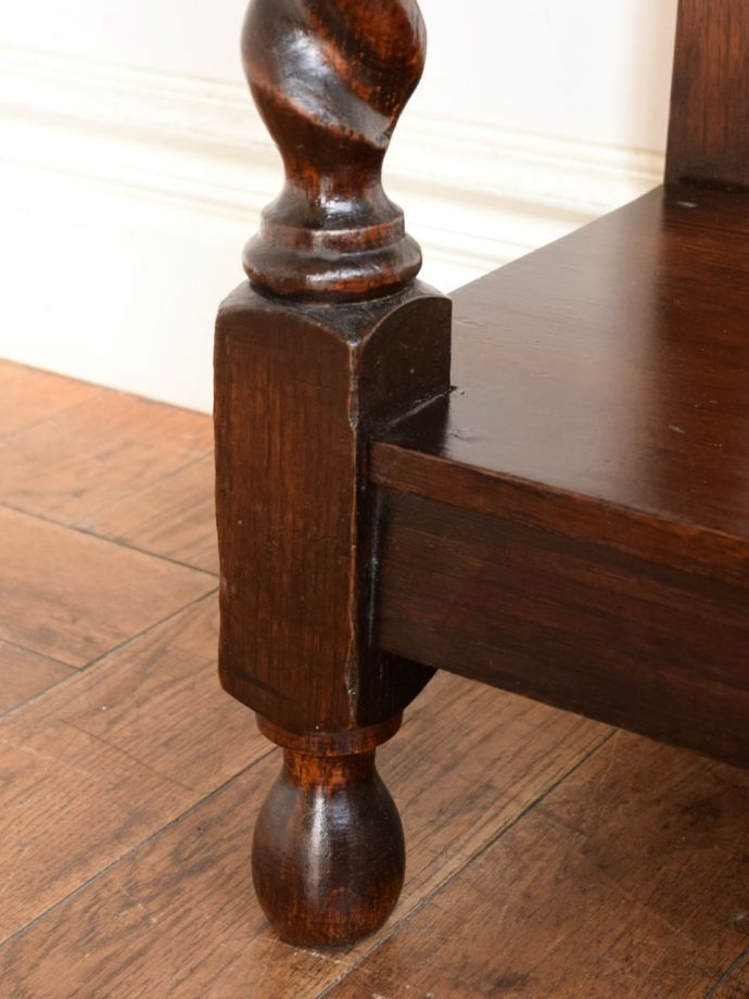 アンティーク家具の脚