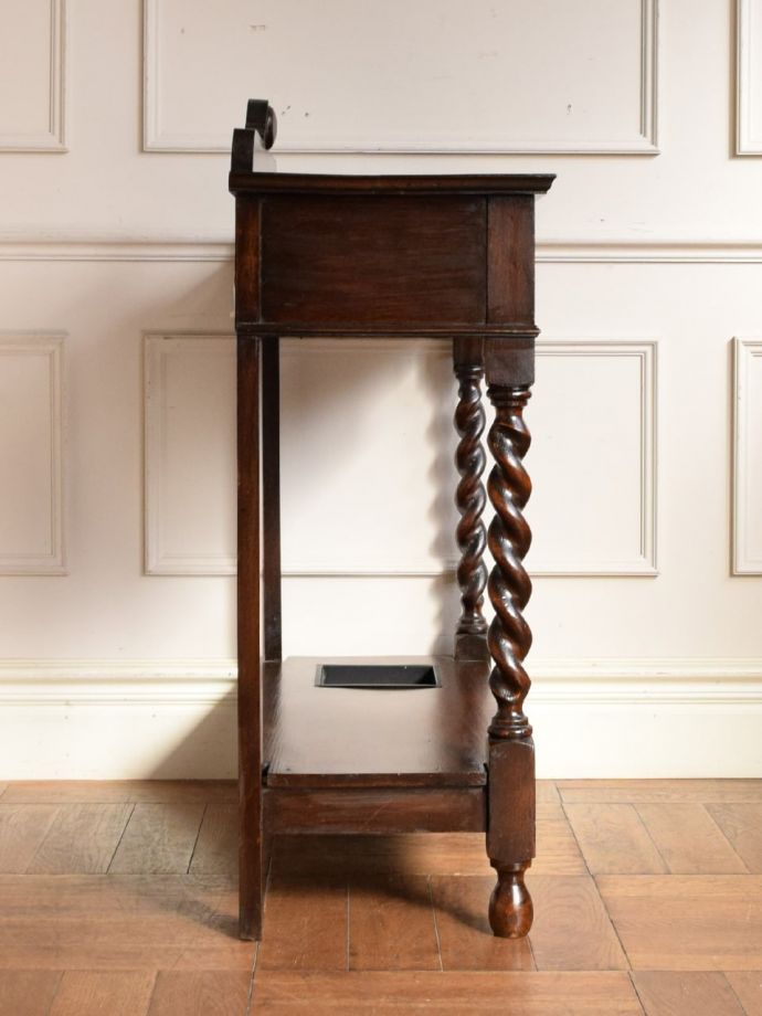 ステッキスタンドの側面