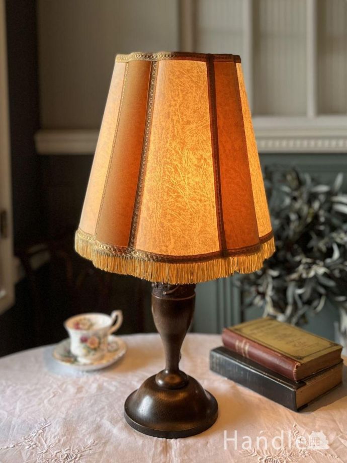 アンティークの照明、テーブルランプ