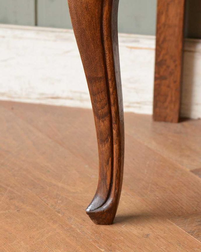 アンティークのチェスト　アンティーク家具　南仏スタイルのアンティーク家具、美しい猫脚のスモールチェスト。女性1人でもラクラク運べます。(j-2111-f)