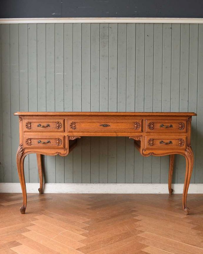 アンティークのデスク・書斎机　アンティーク家具　フランスから届いた優雅なアンティーク家具、パーケットが美しいライティングデスク。後ろ姿も正面！後ろから見ても、前から見ても同じデザイン。(j-2121-f)