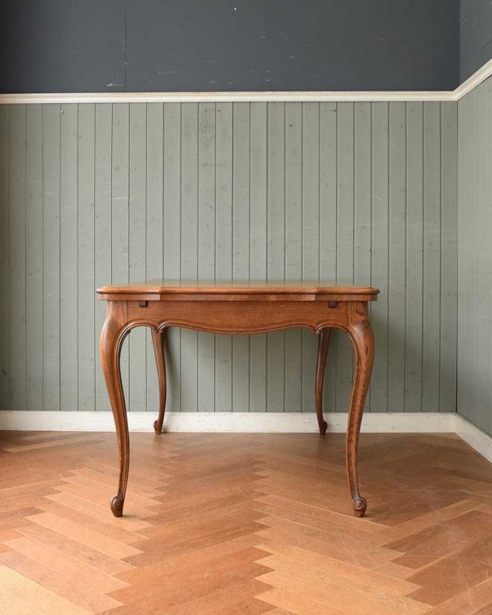 アンティークのテーブル アンティーク家具 フランス輸入のアンティーク家具、パーケット柄が美しいドローリーフテーブル(伸張式ダイニングテーブル)。こちら側も、もちろんキレイです。(j-2127-f)