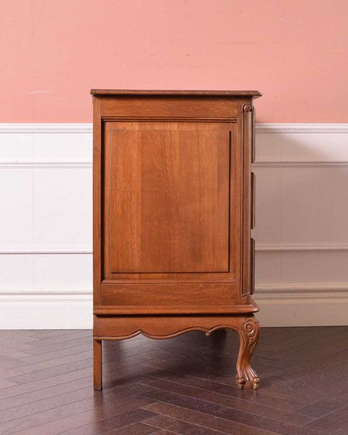 アンティークのチェスト　アンティーク家具　南仏スタイルのキレイなアンティーク家具、エレガントなフレンチチェスト。横から見てもステキ横から見るとこんな感じ。(j-2145-f)