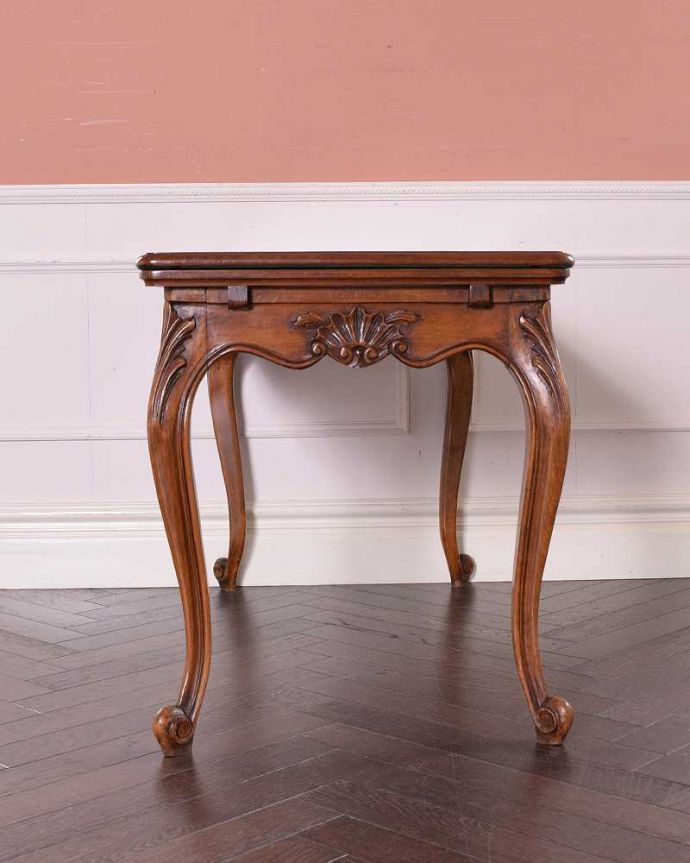 アンティークのテーブル アンティーク家具 フランス輸入の美しいアンティーク家具、ドローリーフテーブル(伸張式コーヒーテーブル)。こちら側も、もちろんキレイです。(j-2166-f)