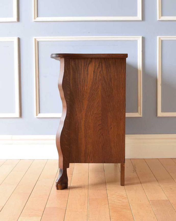 アンティークのチェスト　アンティーク家具　南フランススタイルのアンティーク家具、オーク材の３段チェスト（コモード）。横から見てもステキ横から見るとこんな感じ。(j-2211-f)