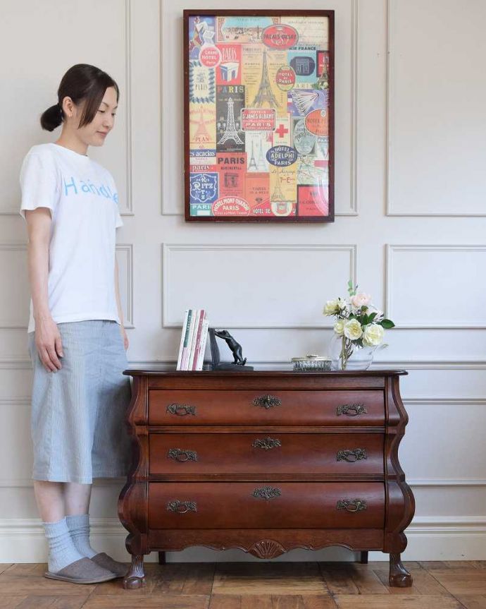 アンティークのチェスト　アンティーク家具　南フランススタイルの優雅なアンティーク家具、ビーチ材が美しい３段チェスト（コモード） 。美しい曲線美がフランスらしいんです。(j-2256-f)