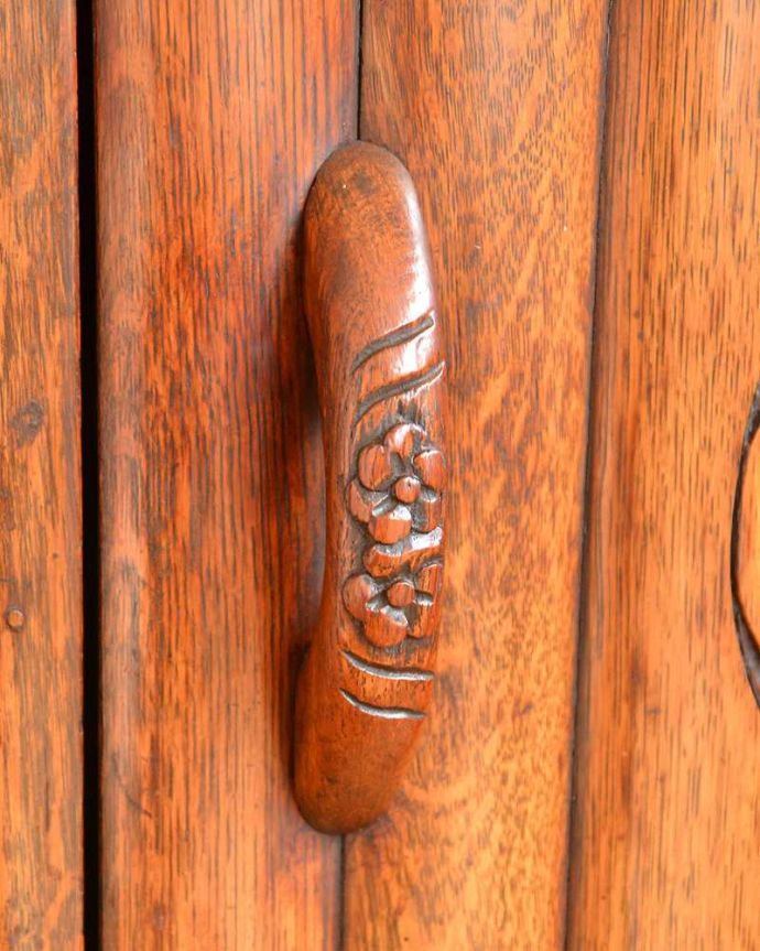 ビューロー　アンティーク家具　イギリスで見つけた便利なアンティーク家具、本棚とデスクが一つになったサイドバイサイド 。開けるたびに、ワクワク･･･ 取っ手を持って開ける度にまるで宝箱を開ける気分です。(j-2263-f)