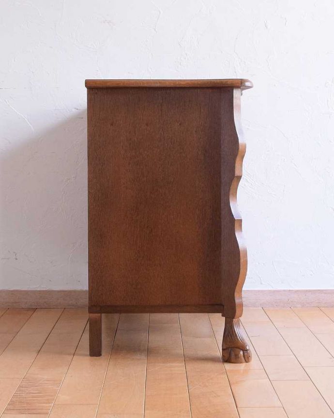 アンティークのチェスト　アンティーク家具　フランスで見つけたアンティーク家具、オーク材の３段チェスト（コモード）。横から見てもステキ横から見るとこんな感じ。(j-2288-f)