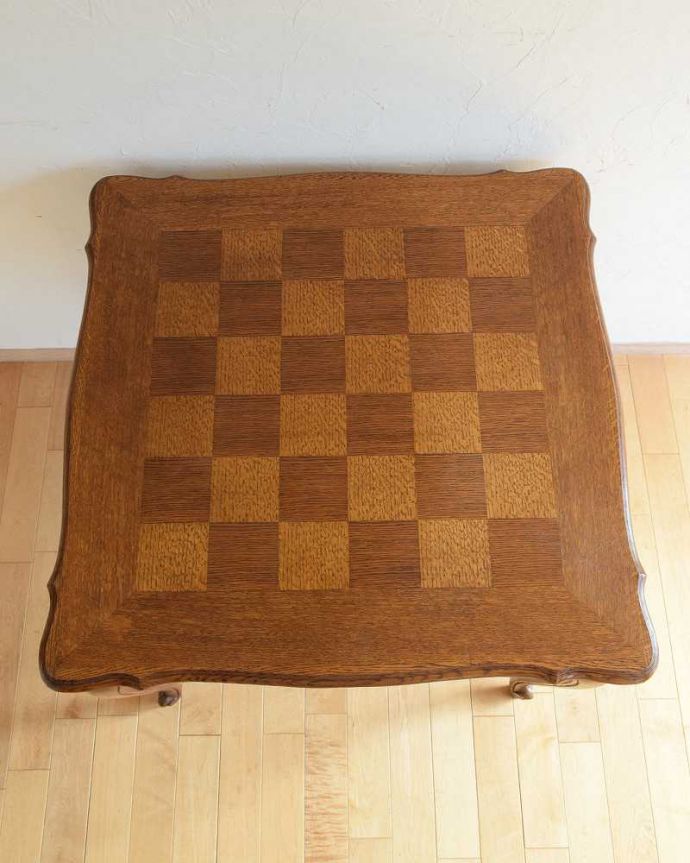 アンティークのテーブル アンティーク家具 アンティーク テーブル。上から見るとこんな形リーフを開く前はこんな形です。(j-2298-f)