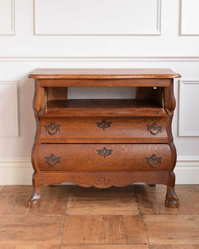 アンティークのチェスト　アンティーク家具　南仏スタイルのアンティークのチェスト、引き出しと扉が両方付いた珍しい家具。【 扉内寸 】幅59×奥行35×高さ15cm。(j-2393-f)