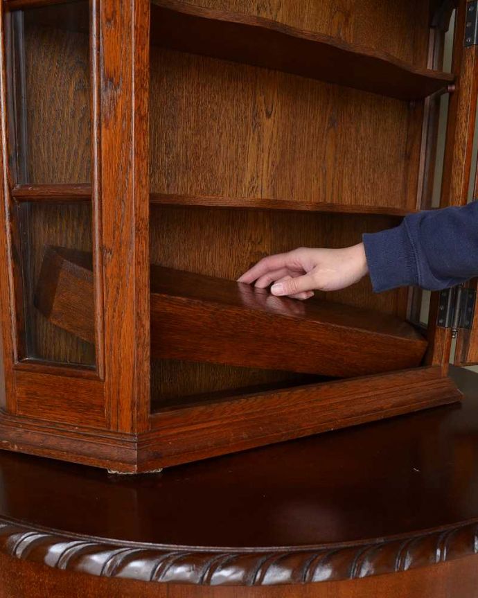 ウォールキャビネット　アンティーク家具　フランスから到着したアンティークウォールキャビネット。取り外せます一番下に台がセットで付いていました。(j-2424-f)