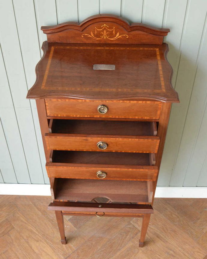 アンティークのチェスト　アンティーク家具　象嵌が装飾された豪華なアンティークミュージックキャビネット。キレイに修復したので、何を入れてもOKです。(j-2471-f)