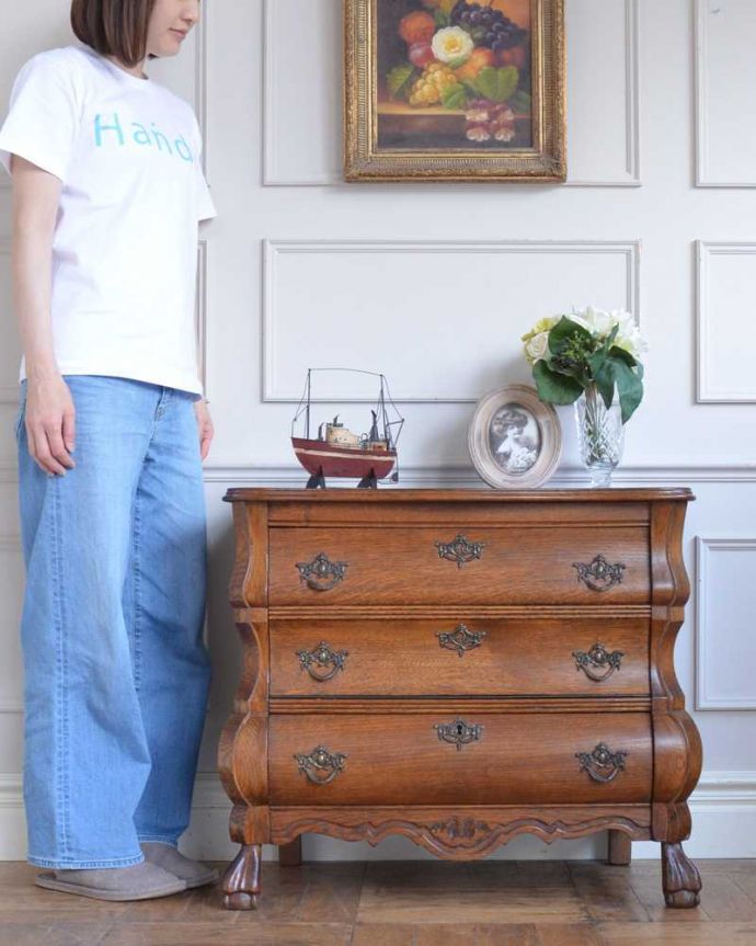 アンティークのチェスト　アンティーク家具　フランスのアンティーク家具、大活躍してくれる珍しいチェスト＆キャビネット。美しい曲線美がフランスらしいんです。(j-2498-f)