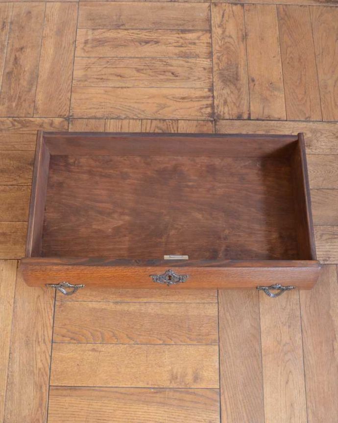 アンティークのチェスト　アンティーク家具　フランスのアンティーク家具、大活躍してくれる珍しいチェスト＆キャビネット。キレイに修復したので、何を入れてもOKです。(j-2498-f)