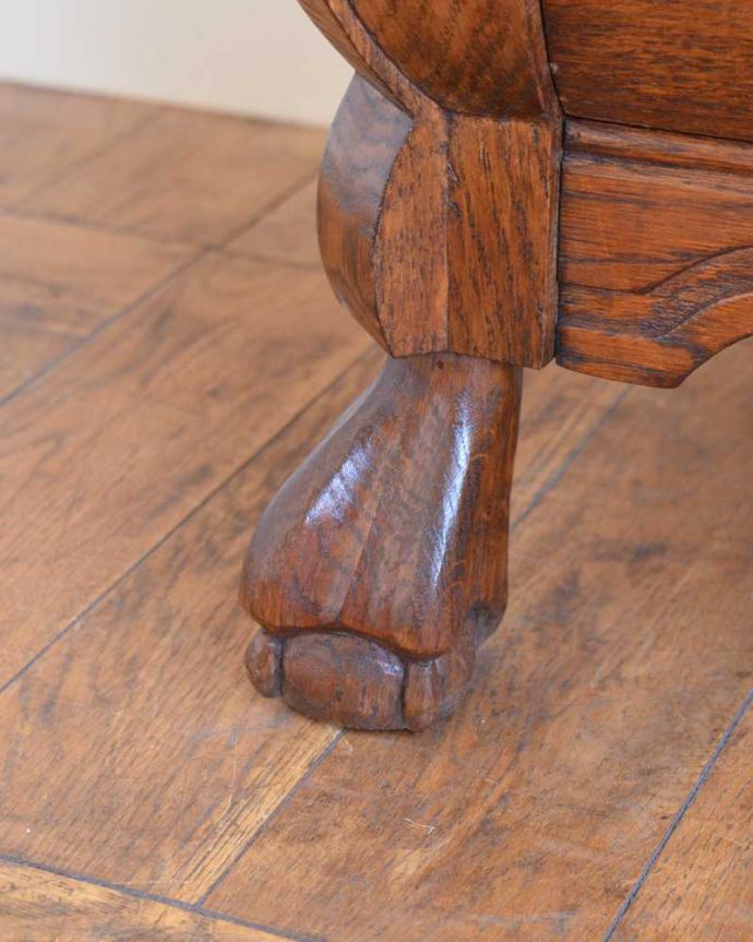 アンティークのチェスト　アンティーク家具　フランスのアンティーク家具、大活躍してくれる珍しいチェスト＆キャビネット。女性1人でラクラク運べちゃう仕掛けHandleのアンティークは、脚の裏にフェルトキーパーをお付けしています。(j-2498-f)