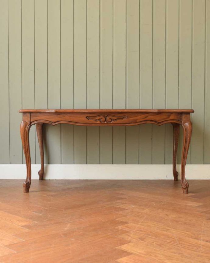 アンティークのテーブル　アンティーク家具　フランスで見つけたパーケットリーのアンティークコーヒーテーブル。横から見てもステキ横から見るとこんな感じ。(j-2511-f)