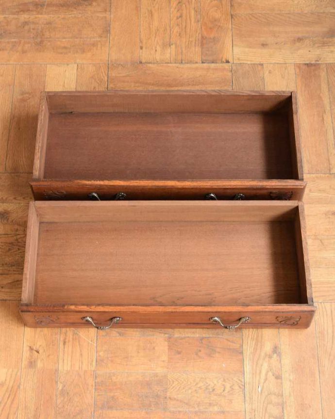 アンティークのチェスト　アンティーク家具　南仏スタイルのアンティーク家具、猫脚が美しいチェスト（タンス）。実用的にチェストとして使いましょう！アンティーク家具と言えども家具。(j-2514-f)