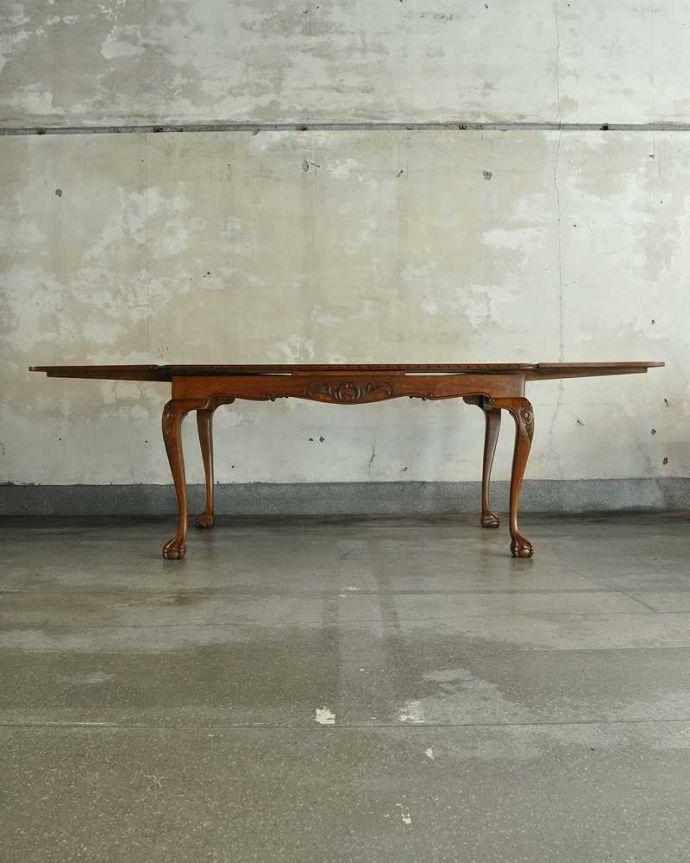 アンティークのテーブル アンティーク家具 フランス輸入の美しいアンティーク家具、ドローリーフテーブル(伸張式ダイニングテーブル)。両方開くとかなり大きなサイズ!フランスサイズなので、両方開くとかなり大きなダイニング。(j-2515-f)