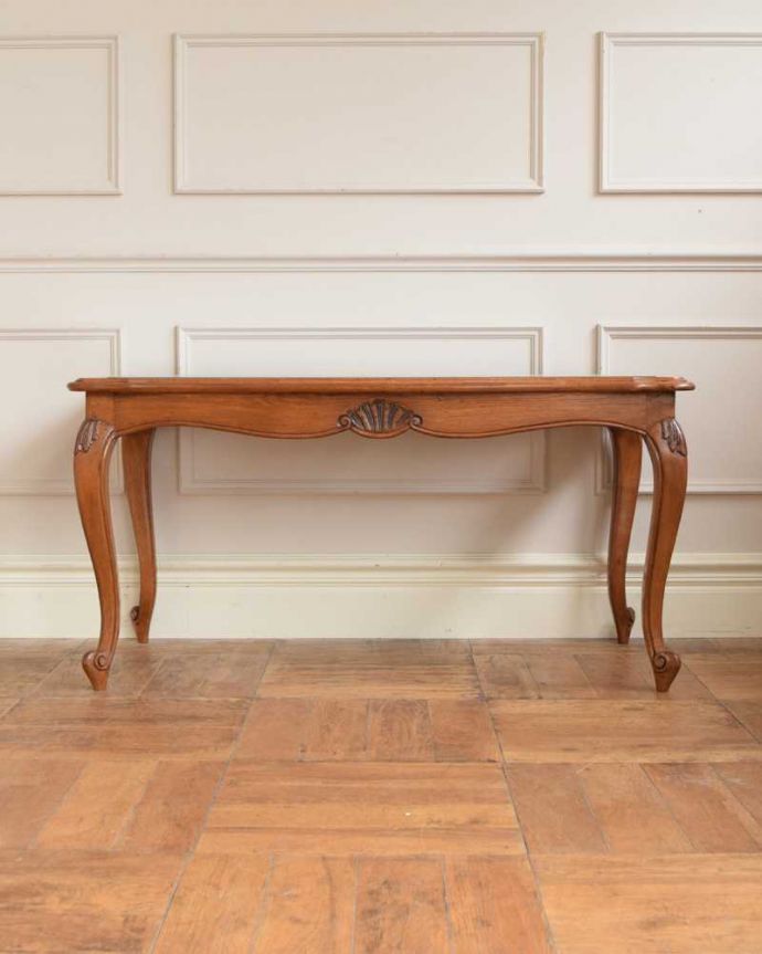 アンティークのテーブル アンティーク家具 フランス輸入の編み目が美しいガラス天板のアンティークのコーヒーテーブル。横から見てもステキ真横から見るとこんな感じに見えます。(j-2535-f)