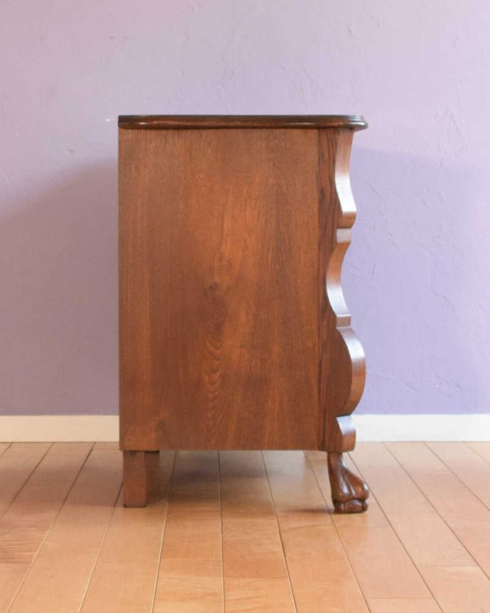アンティークのチェスト　アンティーク家具　使いやすいコンパクトな３段アンティークチェスト、フランスから届いた小さなアンティーク(コモード) 。横から見てもステキ横から見るとこんな感じ。(j-2567-f)