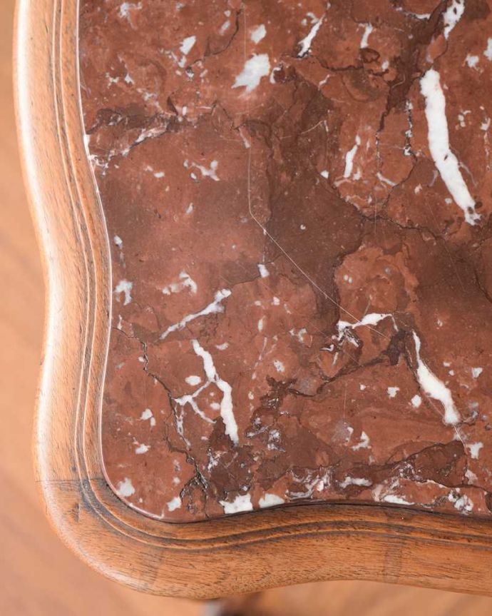 アンティークのキャビネット　アンティーク家具　フランスのアンティーク家具、大理石天板のナイトテーブル（キャビネット）。。(j-2572-f)