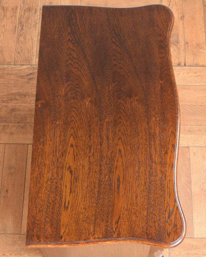 フランスのチェストの天板