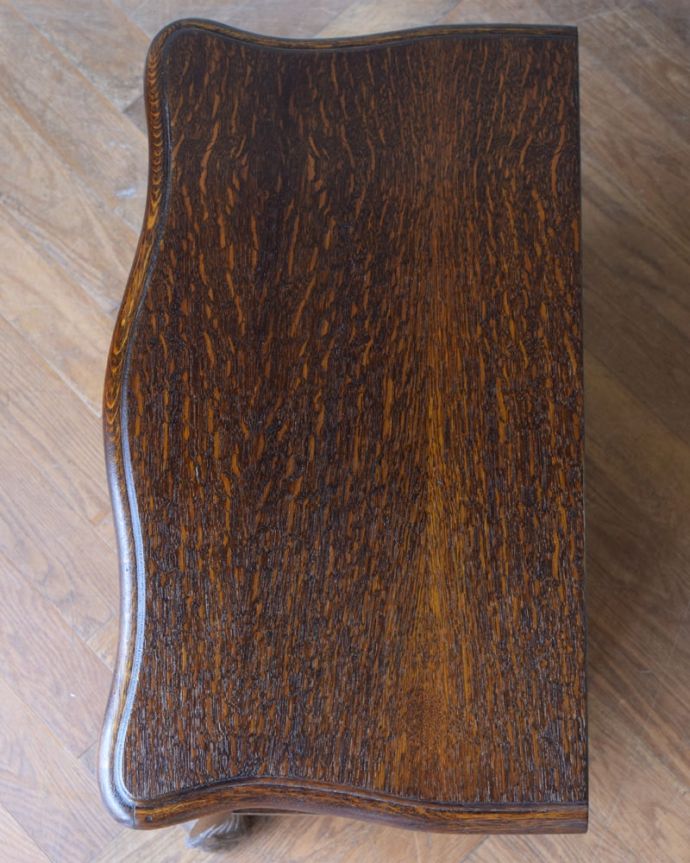 フランスのチェストの天板