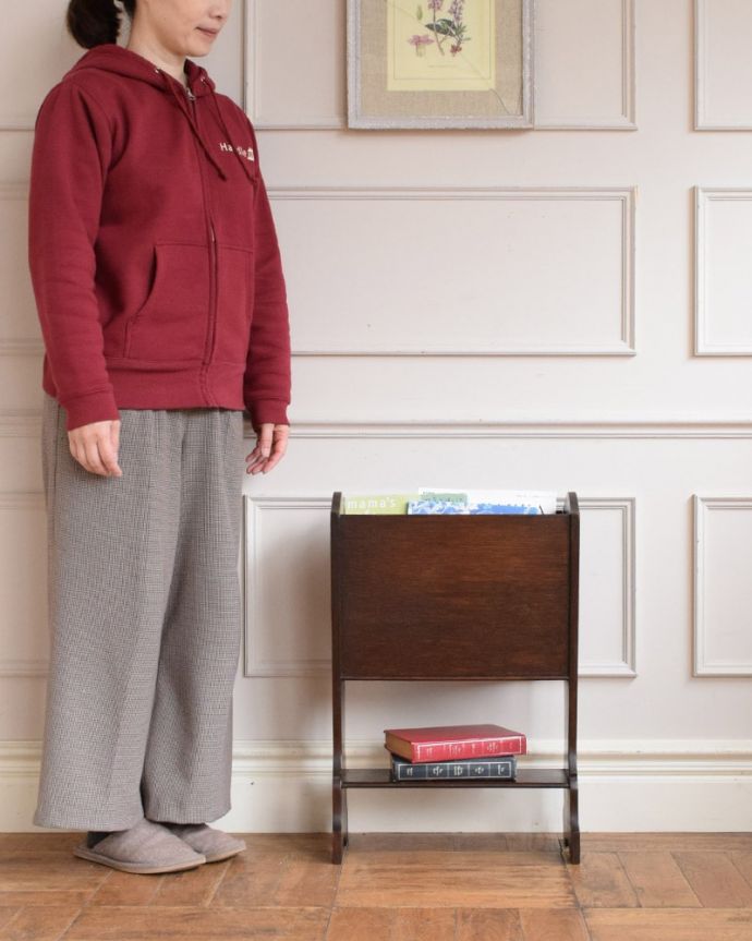 アンティークのおしゃれな本棚