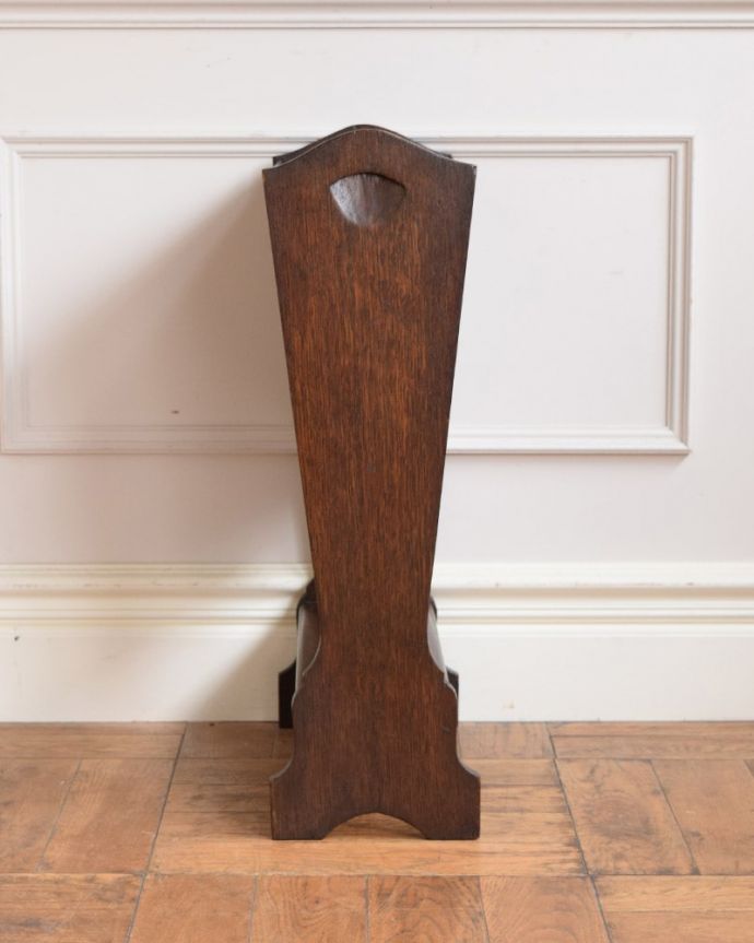 マガジンラックの側面