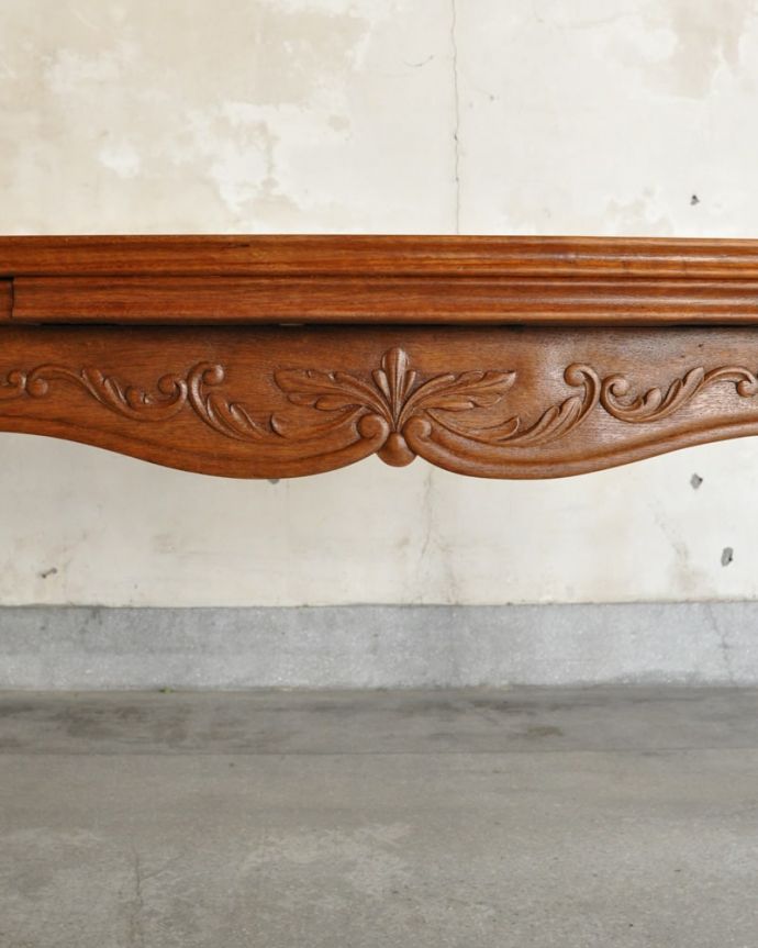 フランスらしい優美な装飾