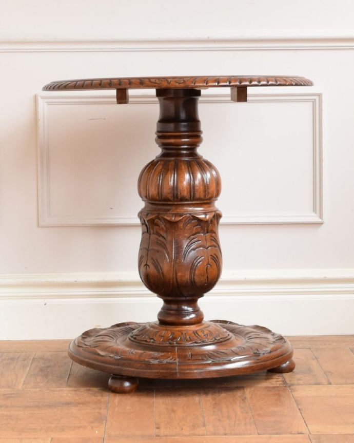 アンティークのテーブル　アンティーク家具　オケージョナルテーブル。横から見てもステキ横から見るとこんな感じ。(j-2676-f)