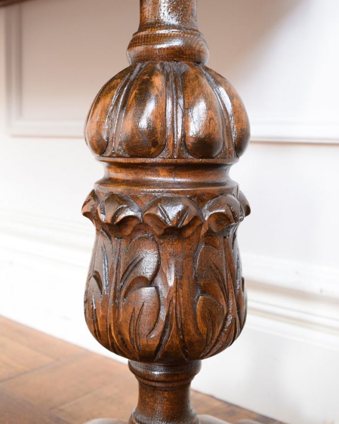 英国アンティークの装飾