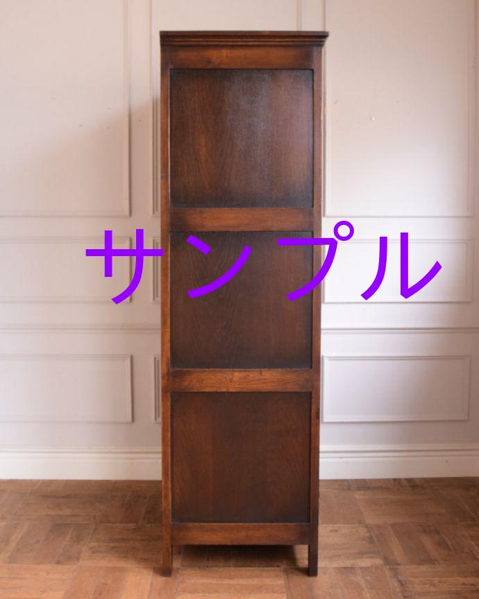 ワードローブ　アンティーク家具　ワードローブ　横から見た姿もステキ正面だけじゃなく横から見るとこんな感じです。(j-2690-f)