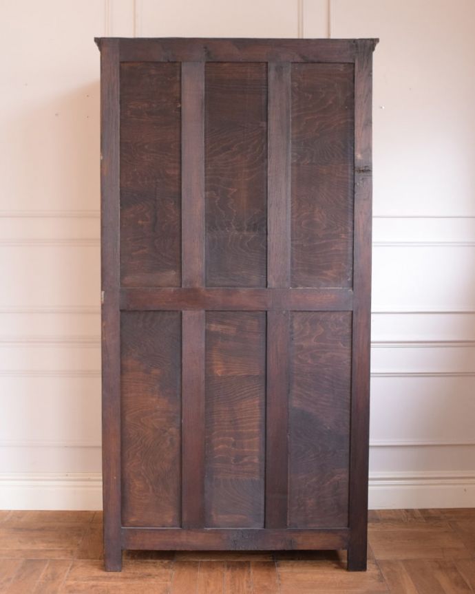 ワードローブ　アンティーク家具　ワードローブ　実は後ろ姿もキレイなんです。(j-2690-f)