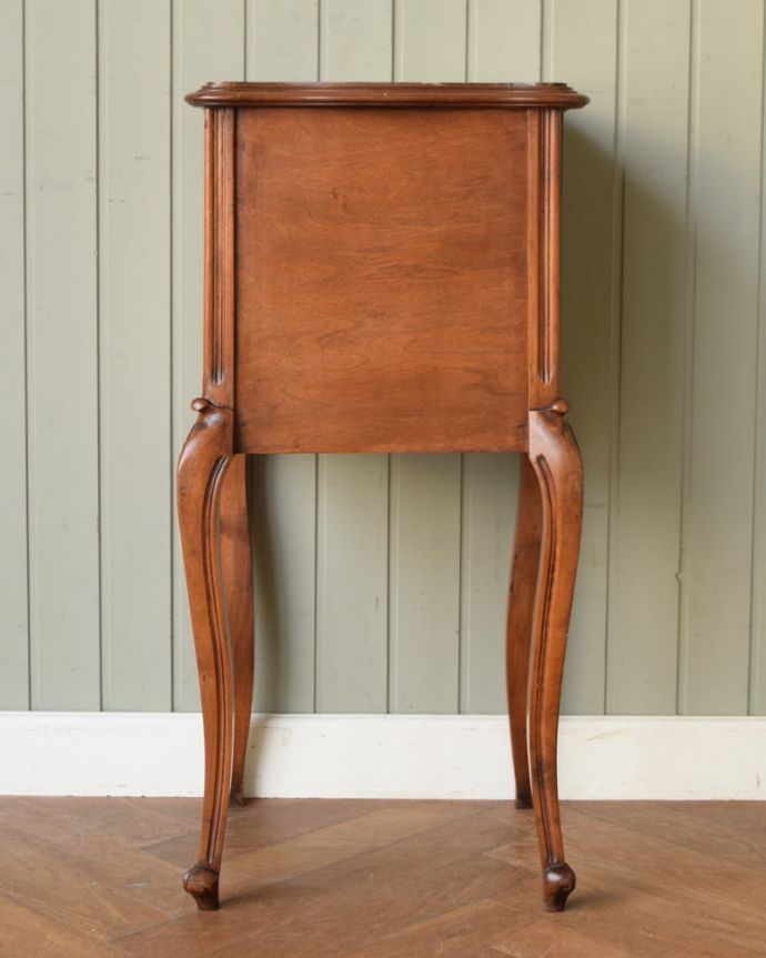 猫脚♪気品を感じるトレイ付きナイトキャビネット ヴィンテージ イタリア製 猫脚 象がんシリーズ キャビネット 幅87cm 通販 - ディノス