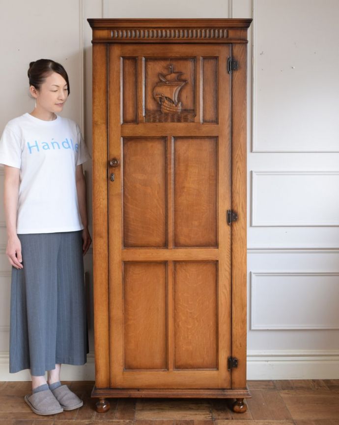 ワードローブ　アンティーク家具　ワードローブ　実は隠れた人気モノのアンティークアンティーク家具の中でリクエストが多いワードローブ。(j-2697-f)