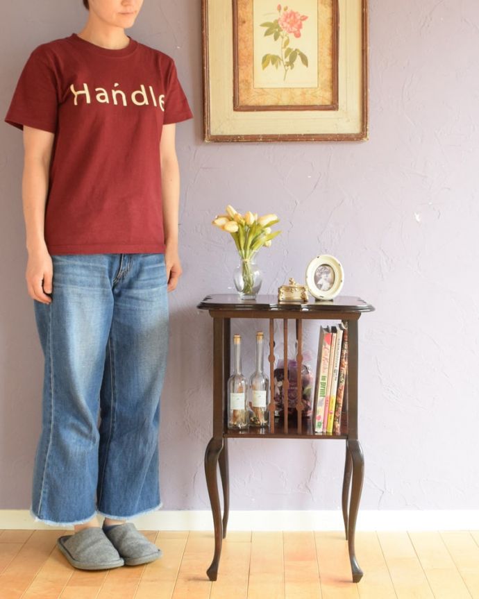 英国のアンティーク家具、リボルビングブックケース