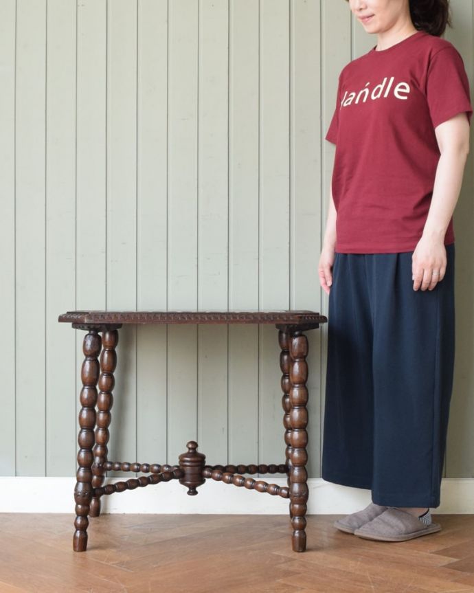 アンティークのテーブル アンティーク家具 オケージョナルテーブル 便利に使えるコンパクトサイズのテーブル「オケージョナル」とは「便利に使える」と言う意味。(j-2701-f)