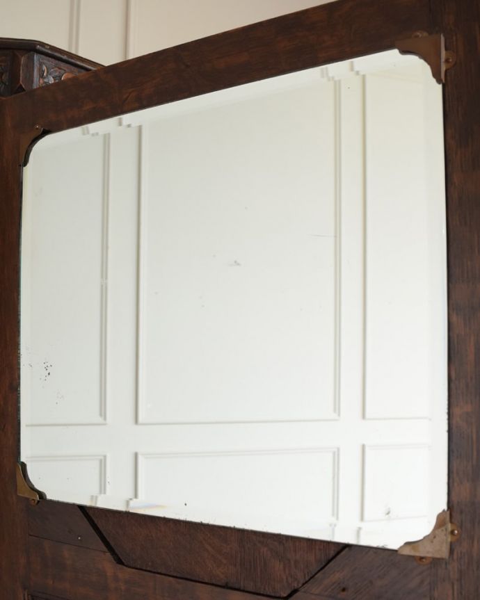 ワードローブ アンティーク家具 ワードローブ ご希望の方には新しいミラーでお届けしますコンディションのいいアンティークのミラーですが、ご希望の方には新しいミラーに交換してお届けします(別途見積もり)ご注文の際お気軽にご連絡下さい。(j-2703-f)