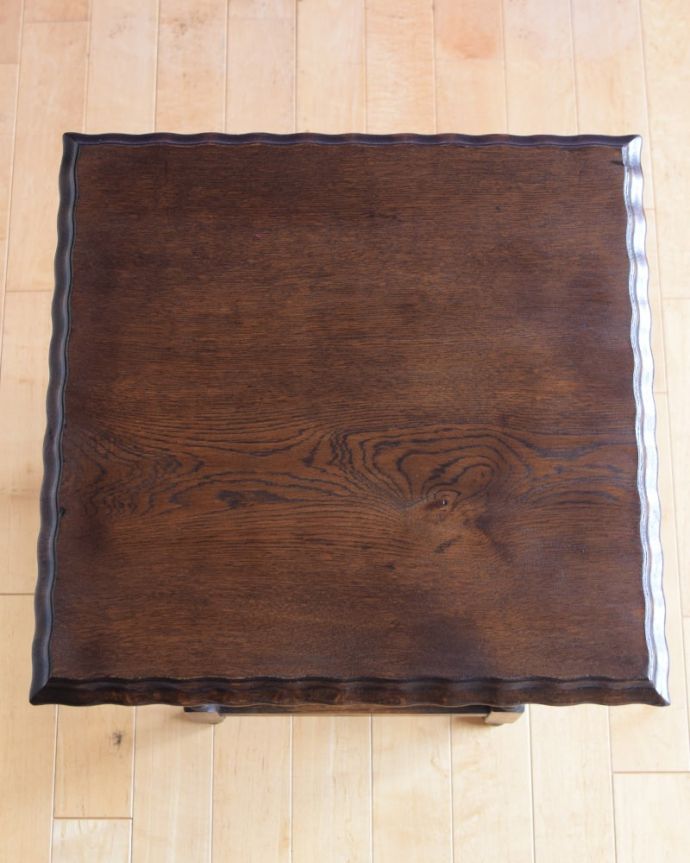 オケージョナルテーブルの天板